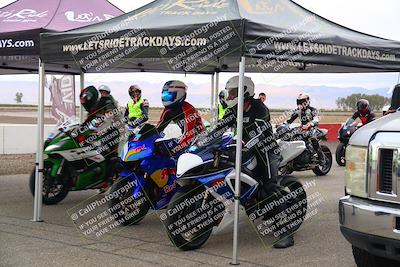 media/Nov-07-2022-Lets Ride (Mon) [[fbd0a82950]]/Around the Pits/